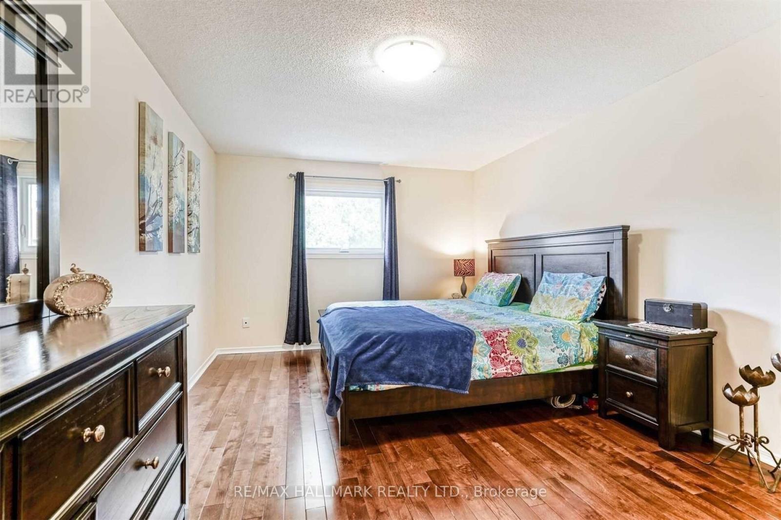 #17 2006 GLENADA CRESCENT - 13