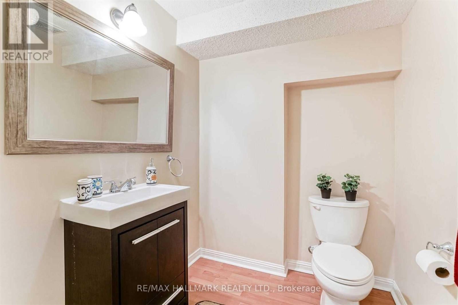 #17 2006 GLENADA CRESCENT - 22