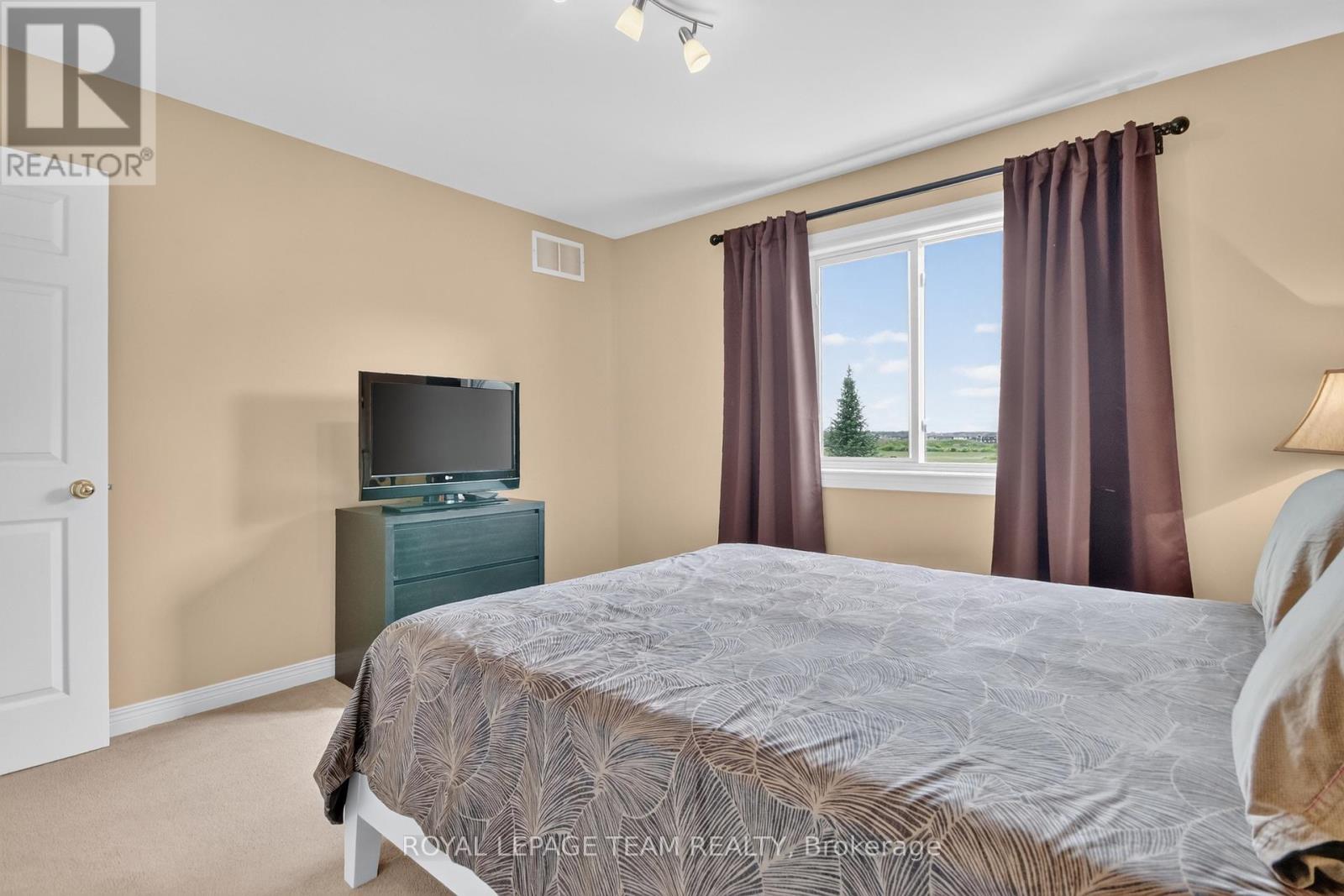 6293 OTTAWA STREET W - 34