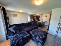 Laundry room - 3 37 Willow Street, Mitchell, MB R5G1J1 Photo 7