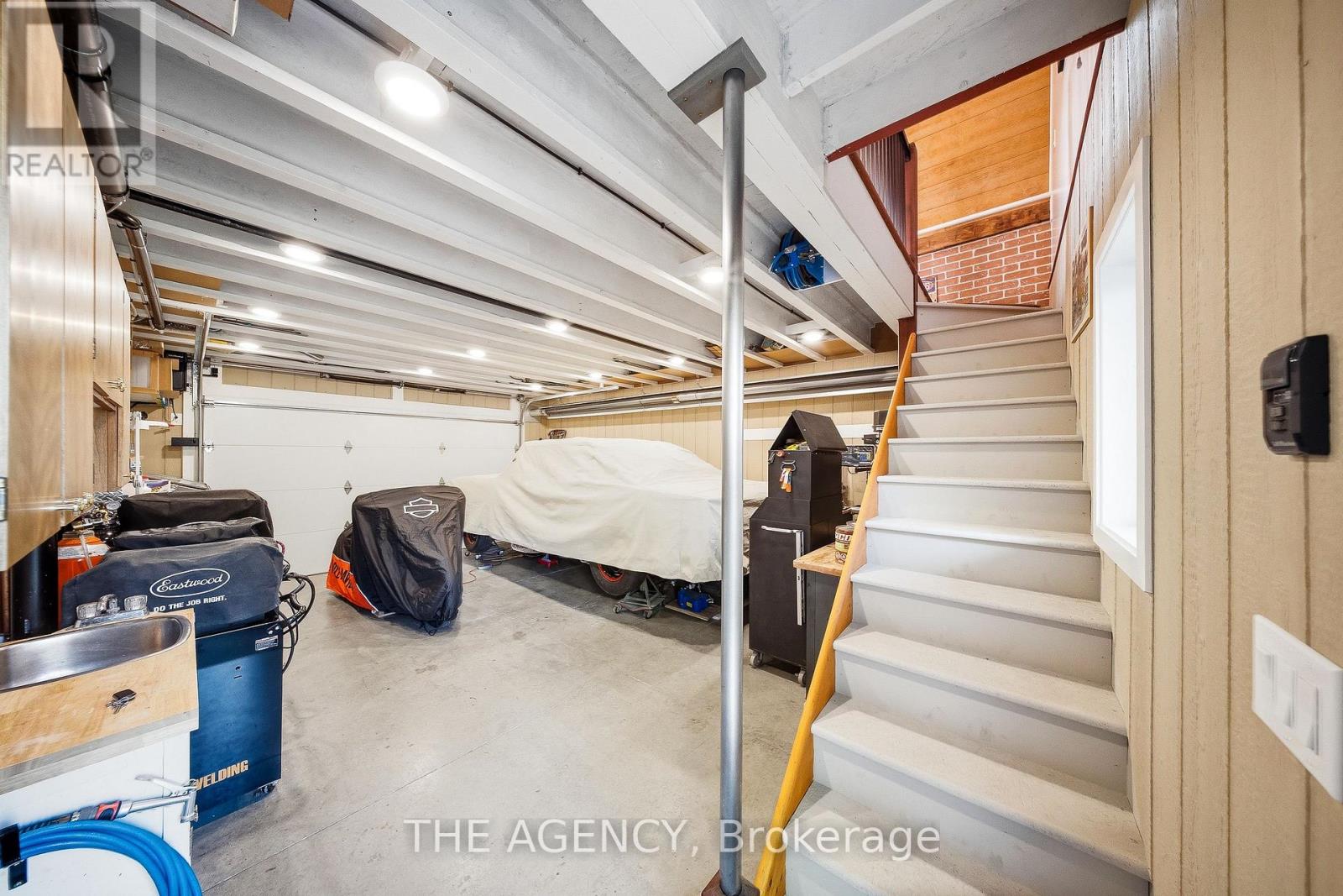 750 VINE STREET - 31