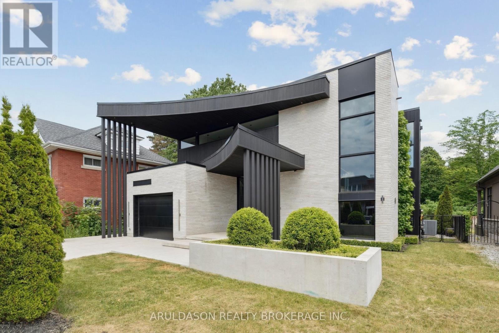 1135 BALFOUR STREET - 2