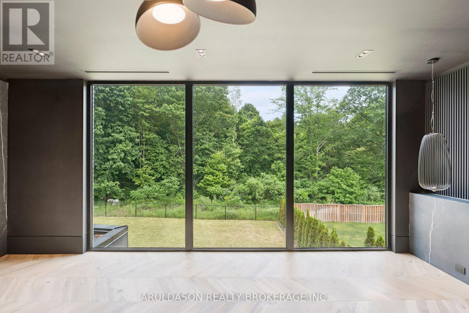 1135 BALFOUR STREET - 25