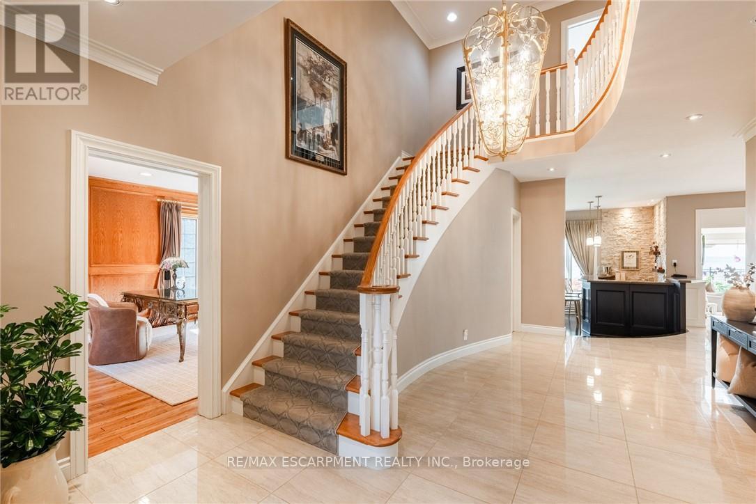 17 LOCHSIDE DRIVE - 19