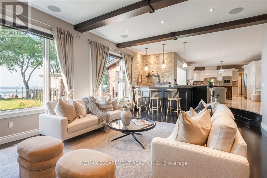 17 LOCHSIDE DRIVE - 22