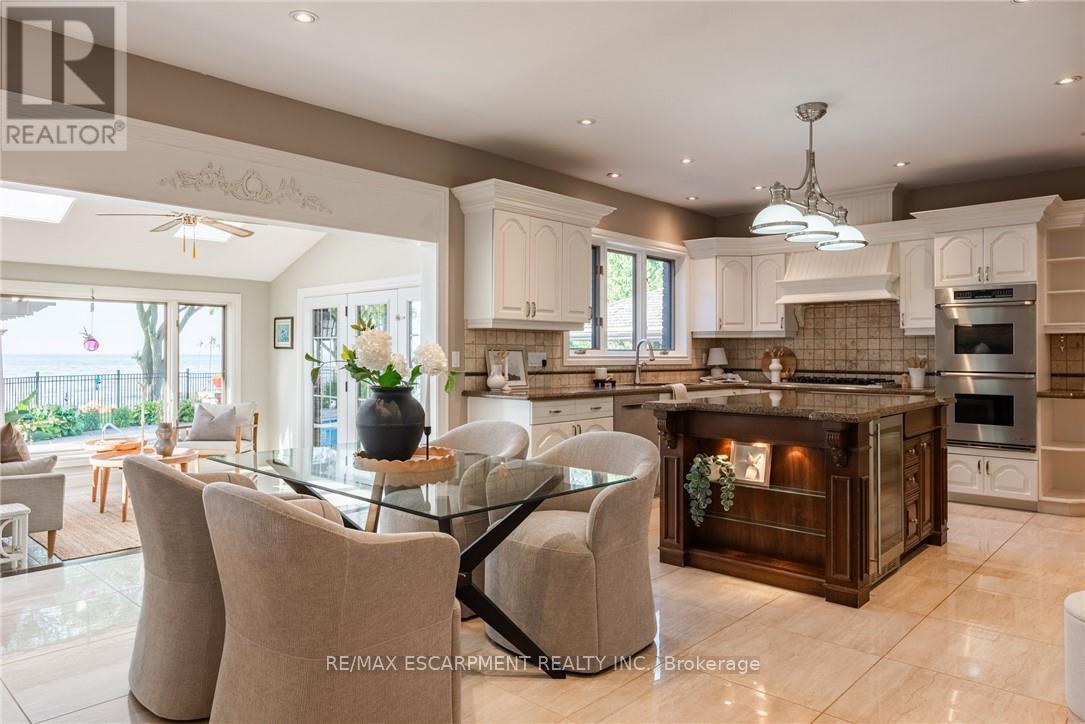 17 LOCHSIDE DRIVE - 24