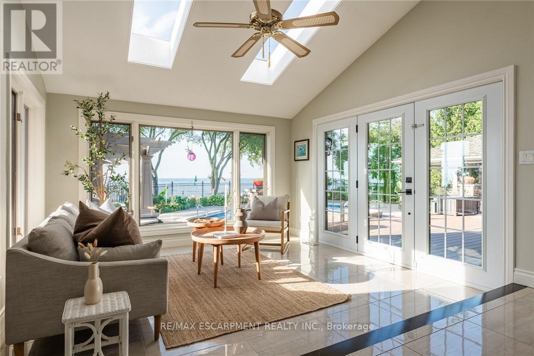 17 LOCHSIDE DRIVE - 25