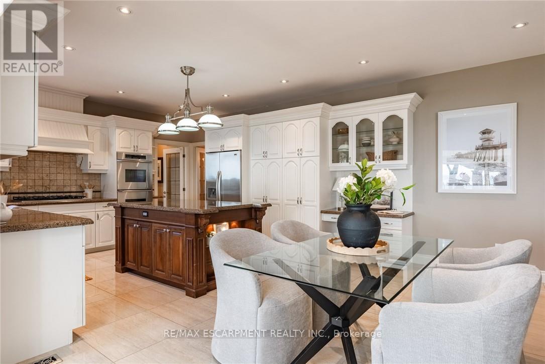 17 LOCHSIDE DRIVE - 27