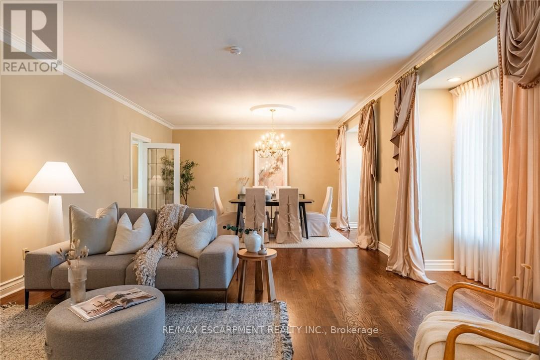 17 LOCHSIDE DRIVE - 32