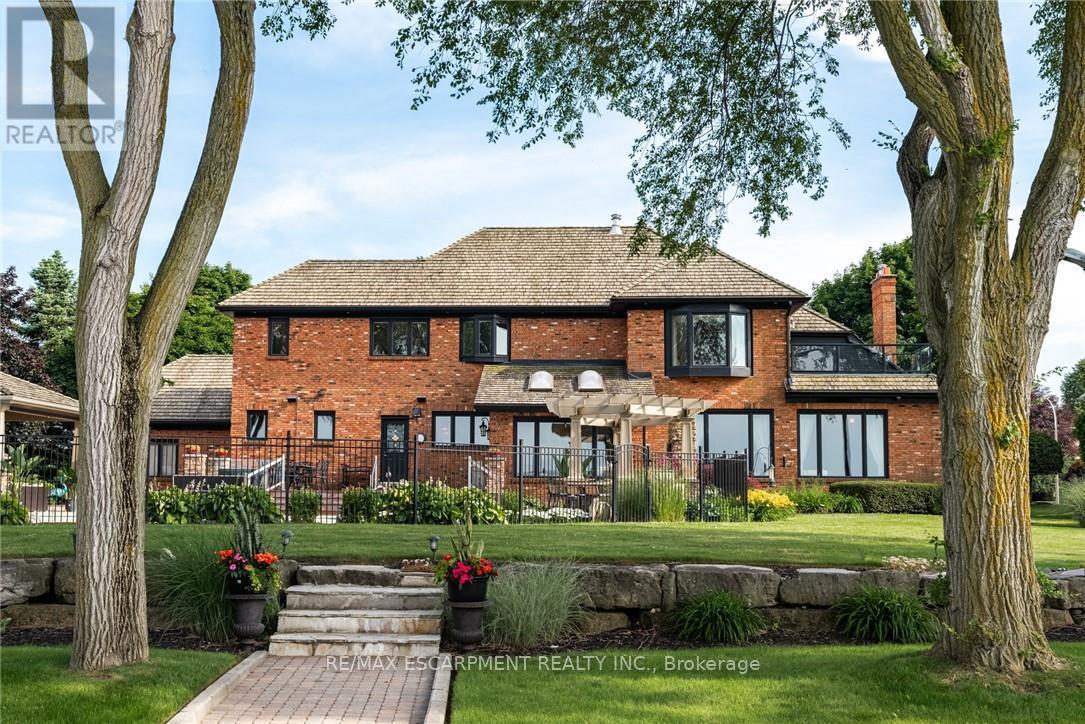 17 LOCHSIDE DRIVE - 7