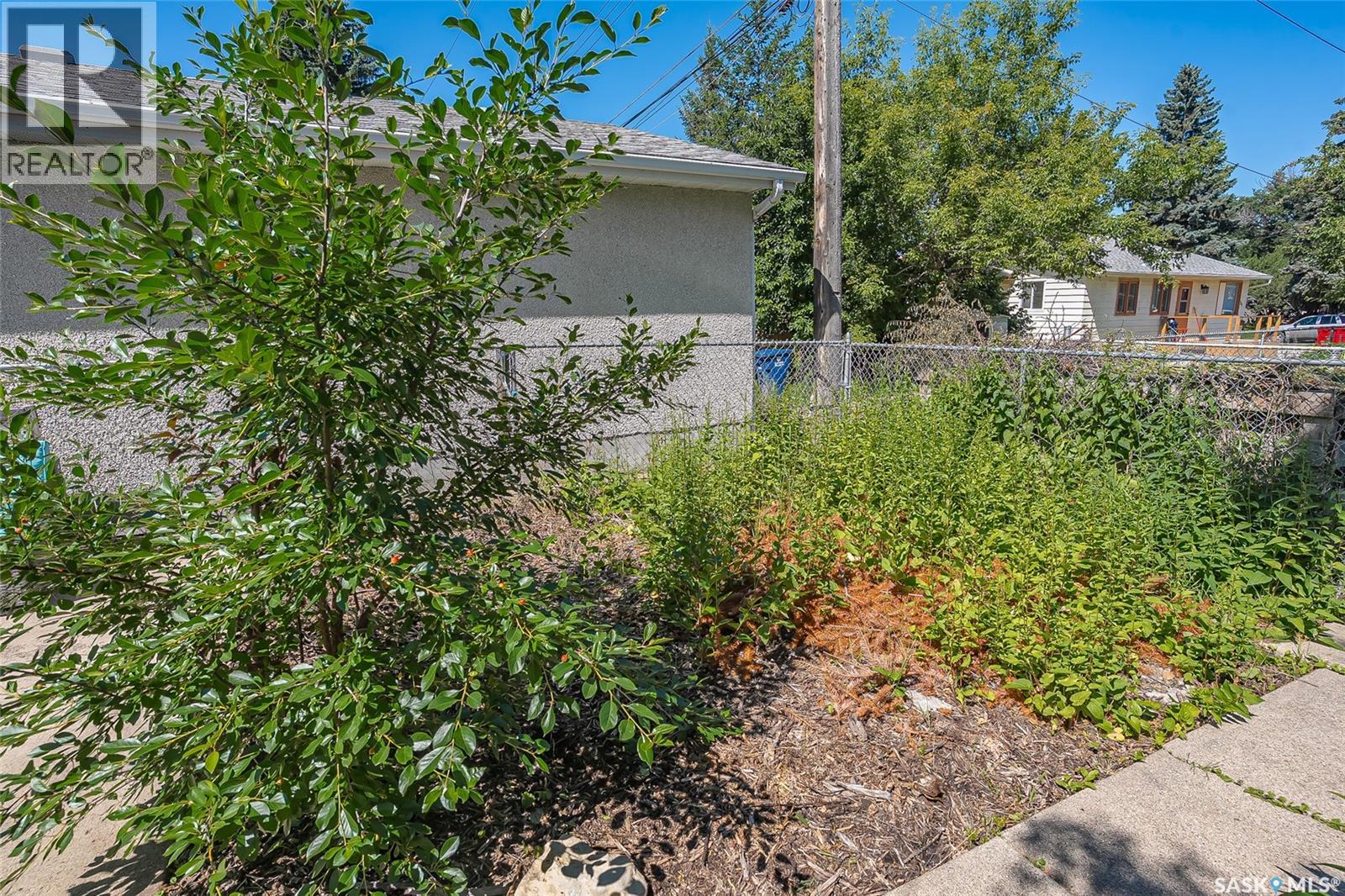 1615 Adelaide STREET E — photo 43