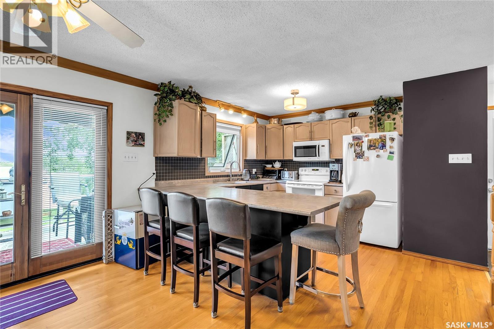 37 McCrimmon CRESCENT - 3