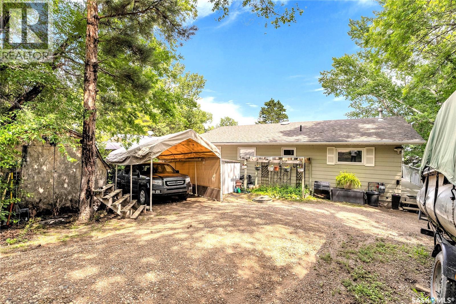 37 McCrimmon CRESCENT - 40