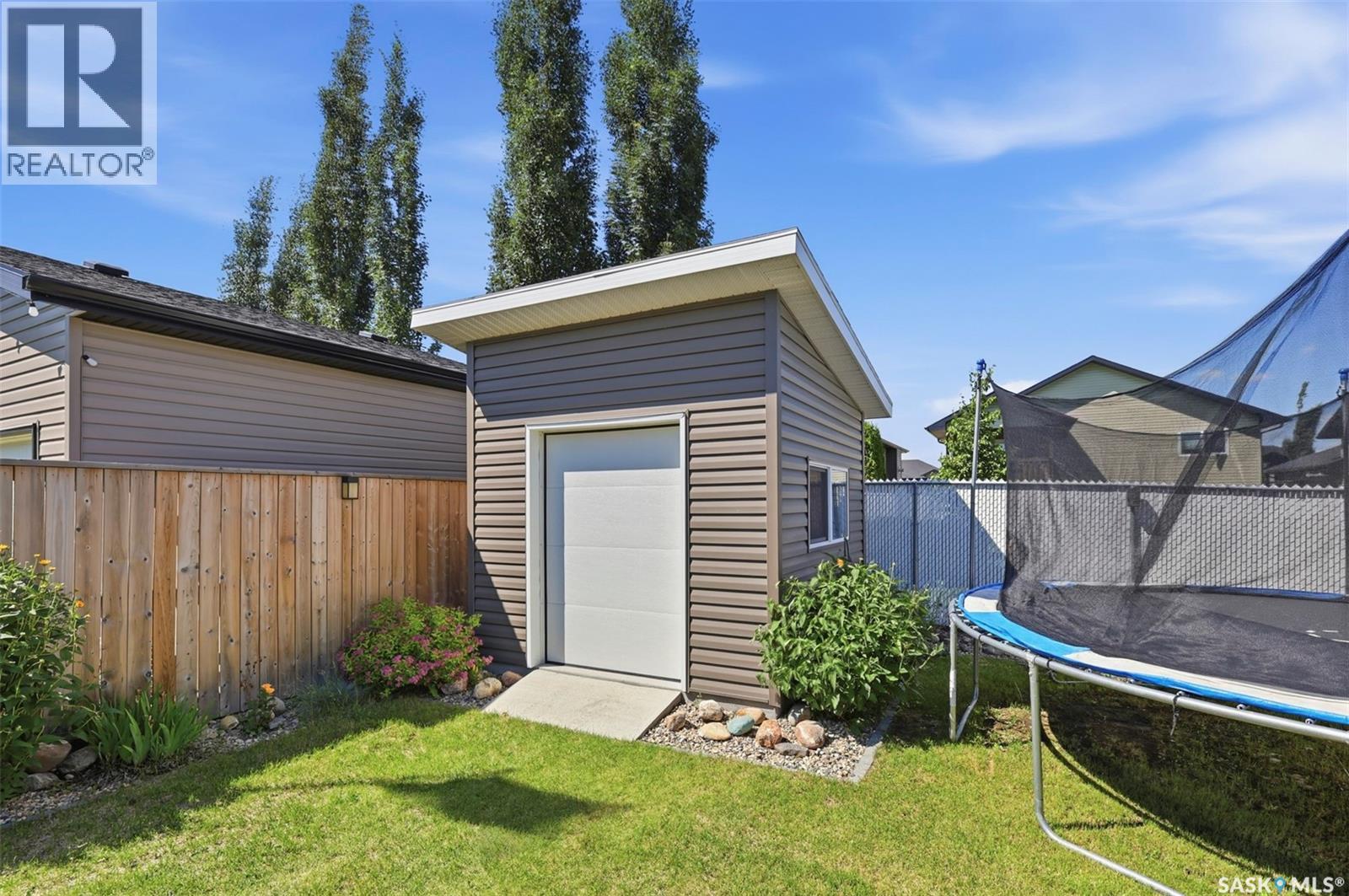 905 Salmon WAY — photo 38