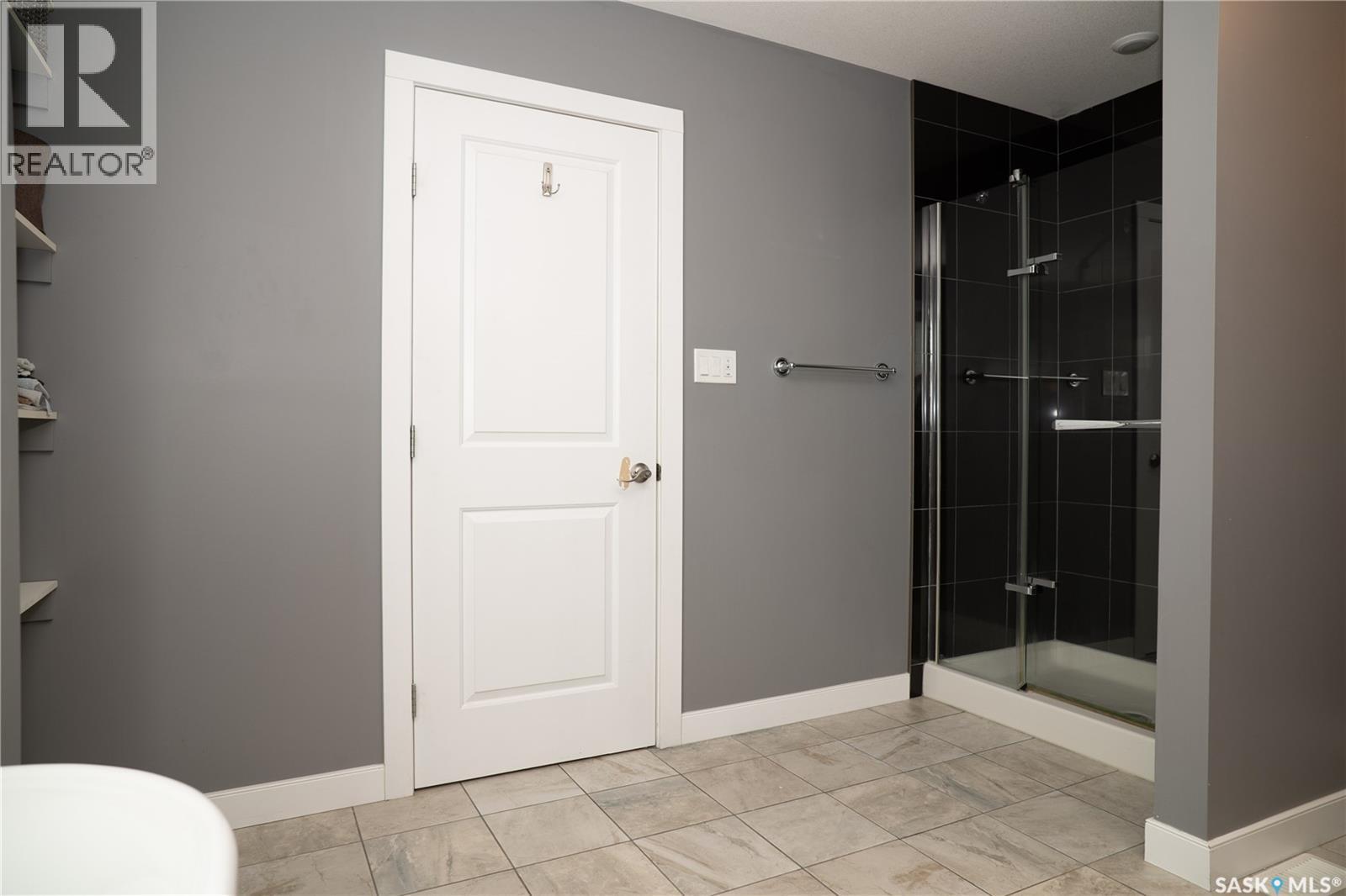 605 Cherry COURT — photo 45
