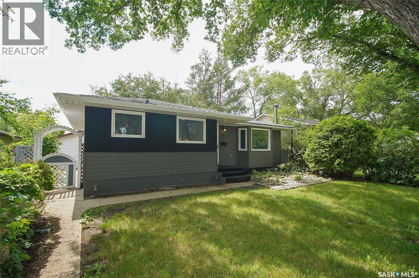 61 Bannister AVENUE - photo 2