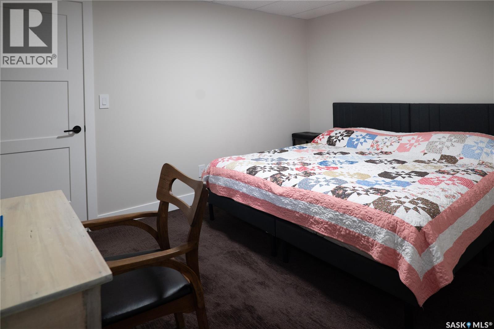 4052 Taylor STREET E — photo 57