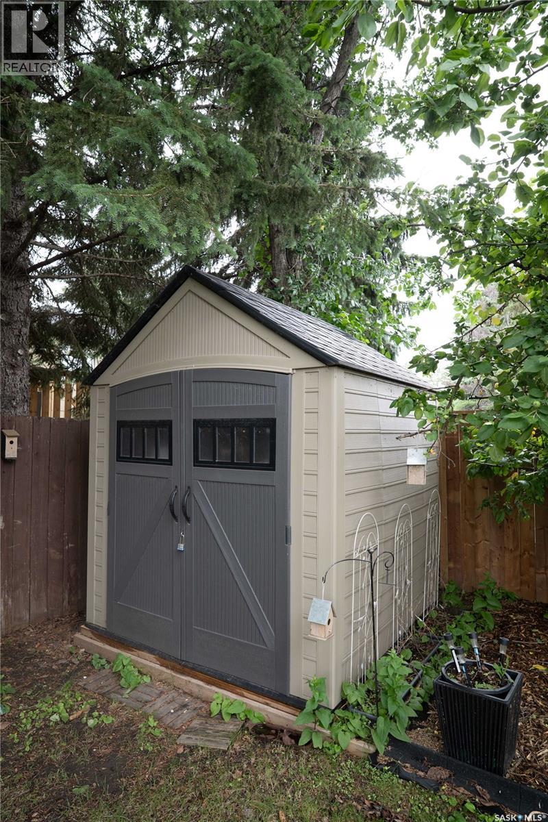 4052 Taylor STREET E — photo 64