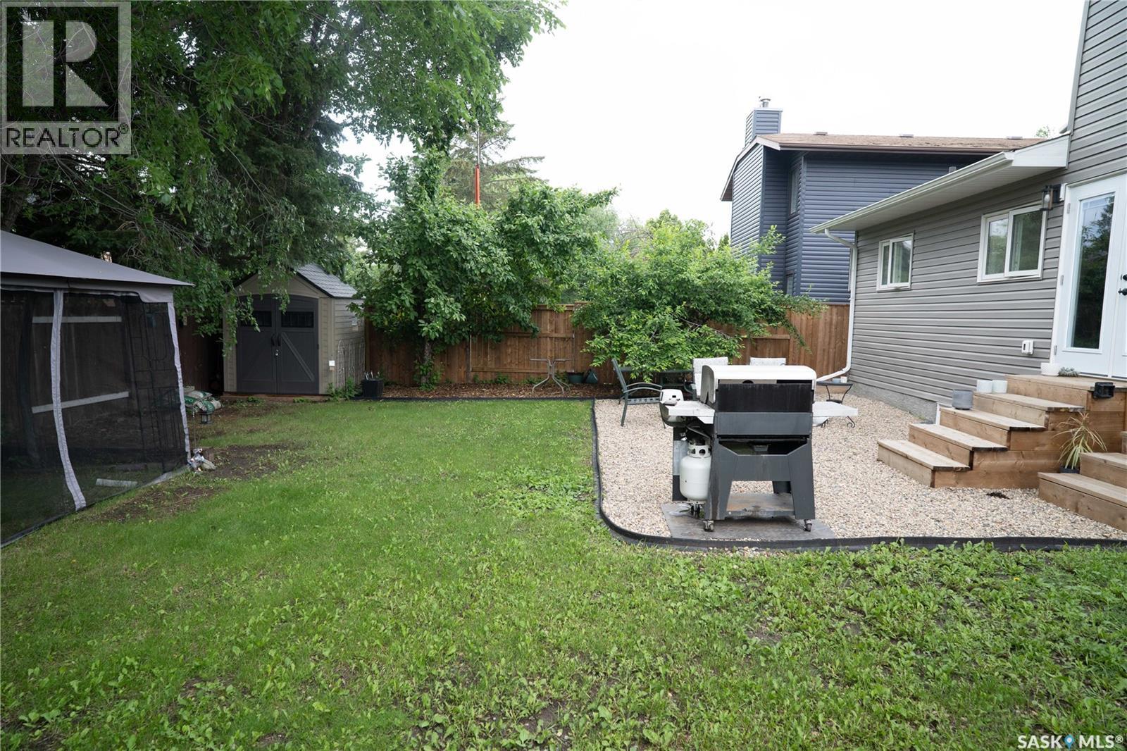 4052 Taylor STREET E — photo 67
