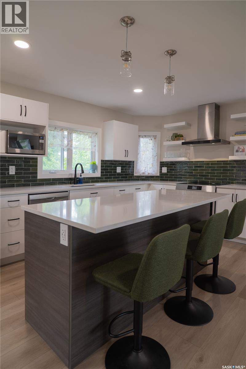 4052 Taylor STREET E — photo 9