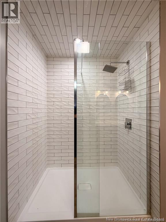 319 Goderich Street - 13