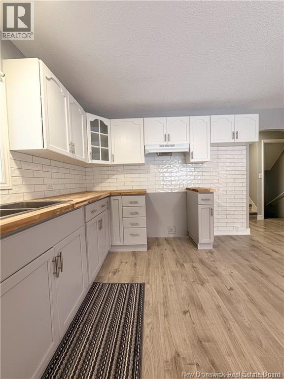 319 Goderich Street - 7