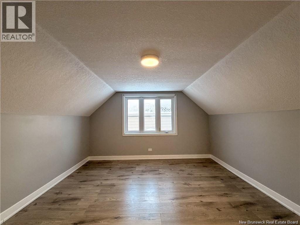 319 Goderich Street - 22