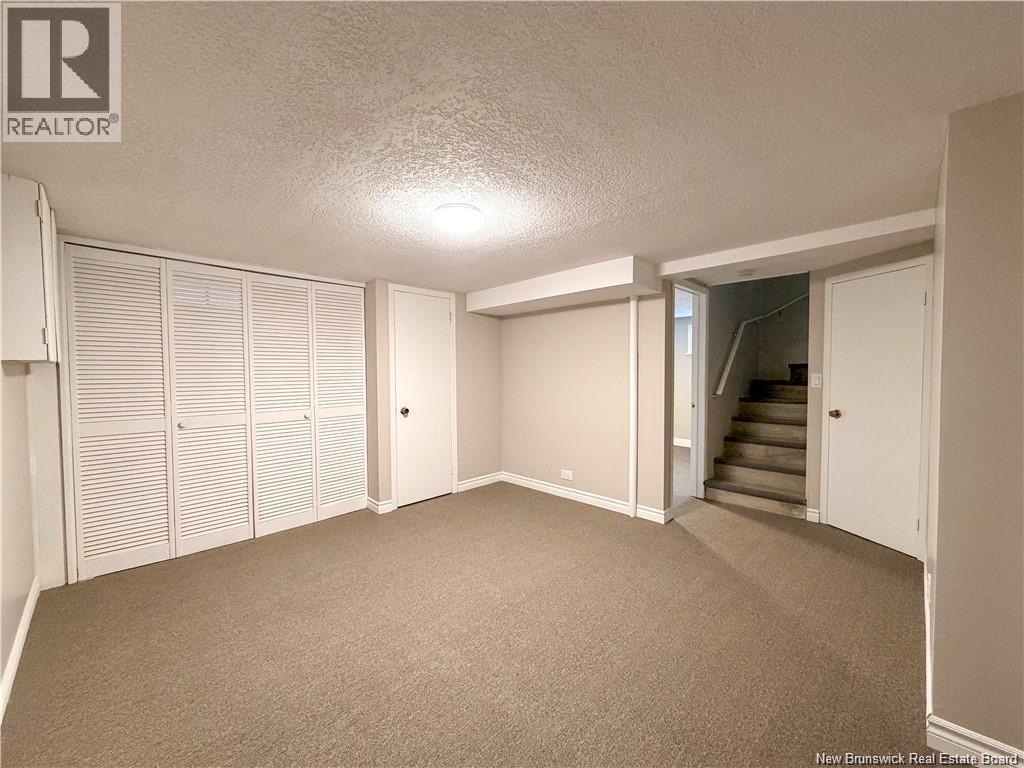 319 Goderich Street - 19