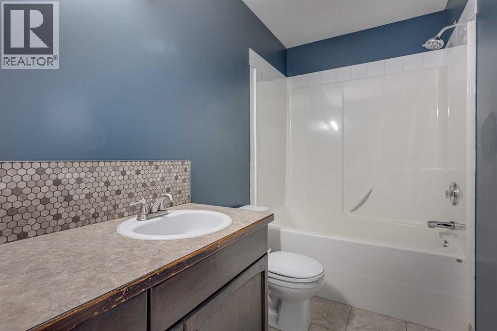 Listing photo – 17 Stanford Boulevard, Blackfalds