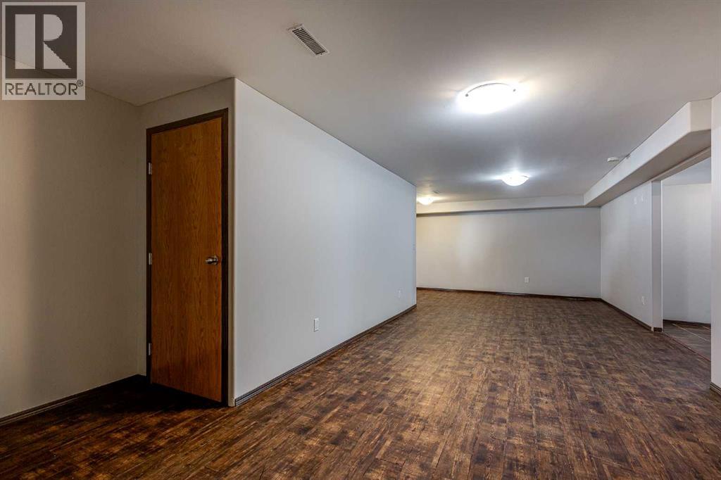 Listing photo – 17 Stanford Boulevard, Blackfalds