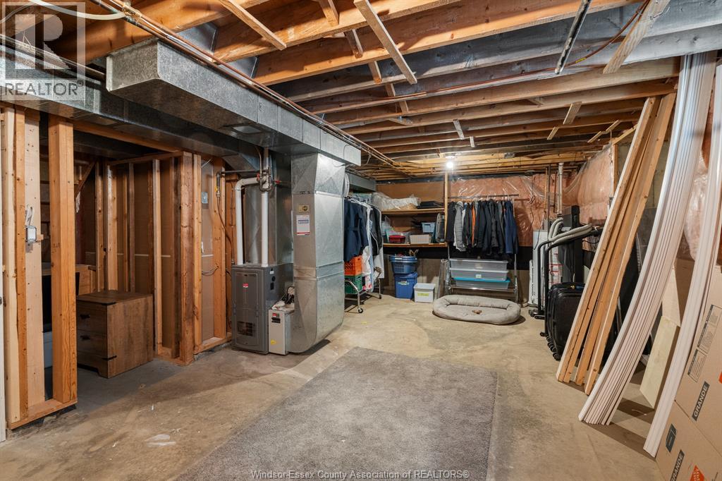 538 Michael CRESCENT - 37