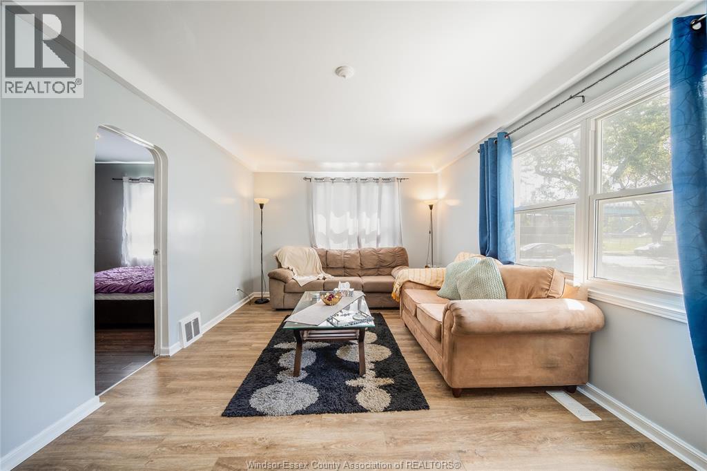 473 INDIAN ROAD - 5