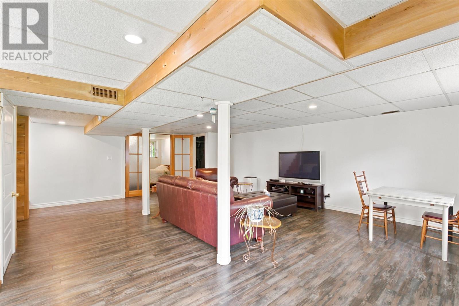 29 River DR - 24