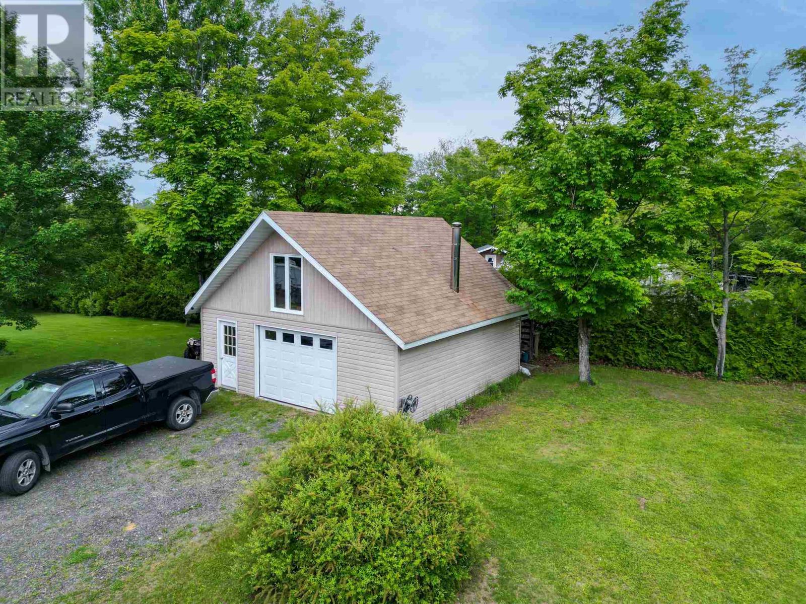29 River DR - 36