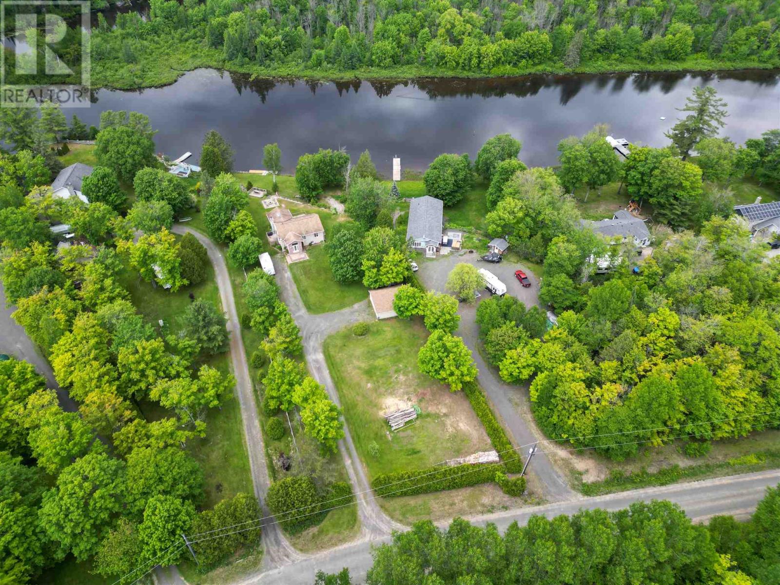 29 River DR - 40