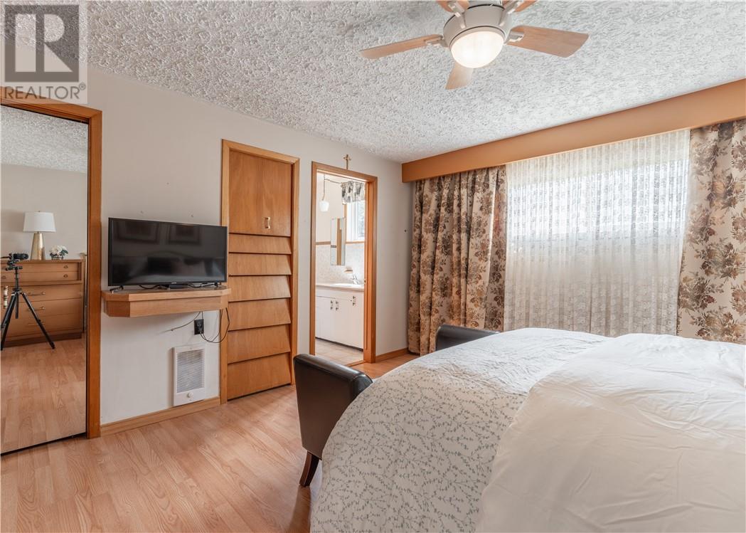 741 Dominion Drive - 23