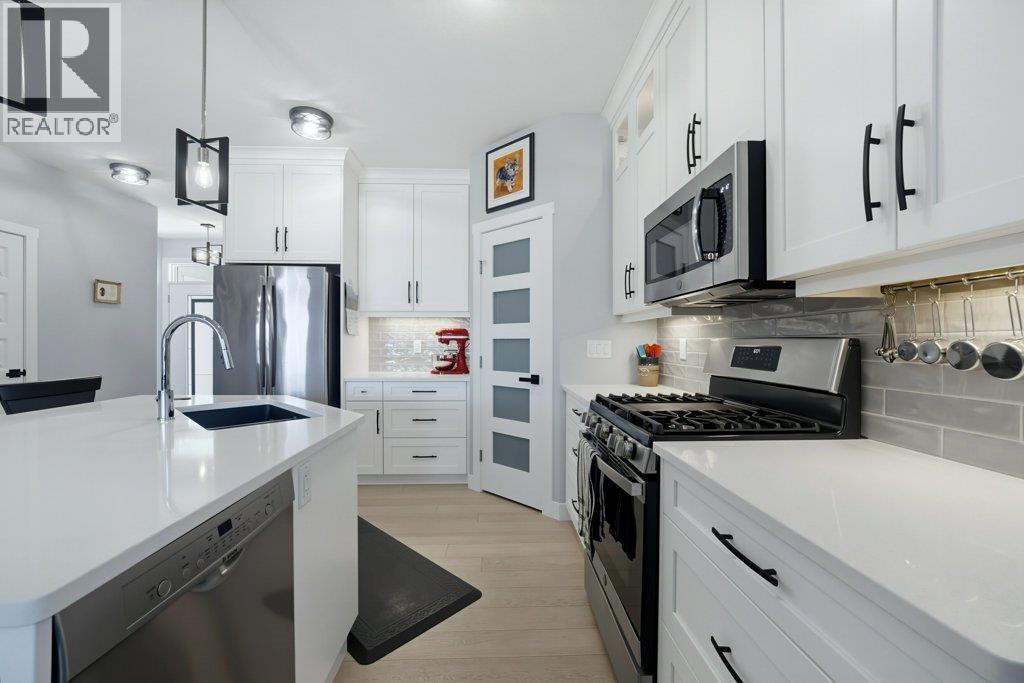 #38 1791 10 Street SW - 21