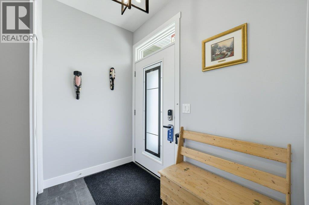 #38 1791 10 Street SW - 10