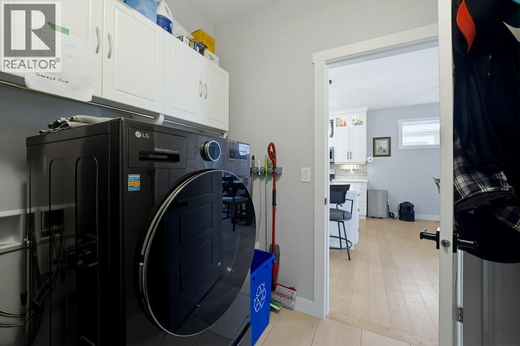 #38 1791 10 Street SW - 41