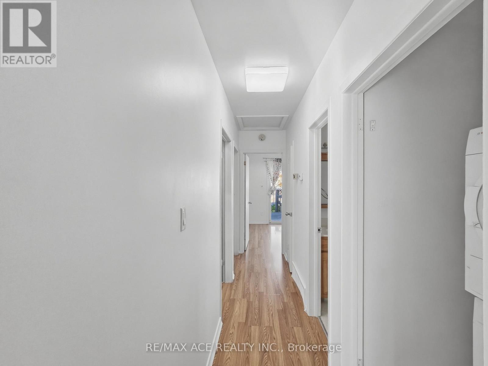 1385 PARK ROAD S - 24