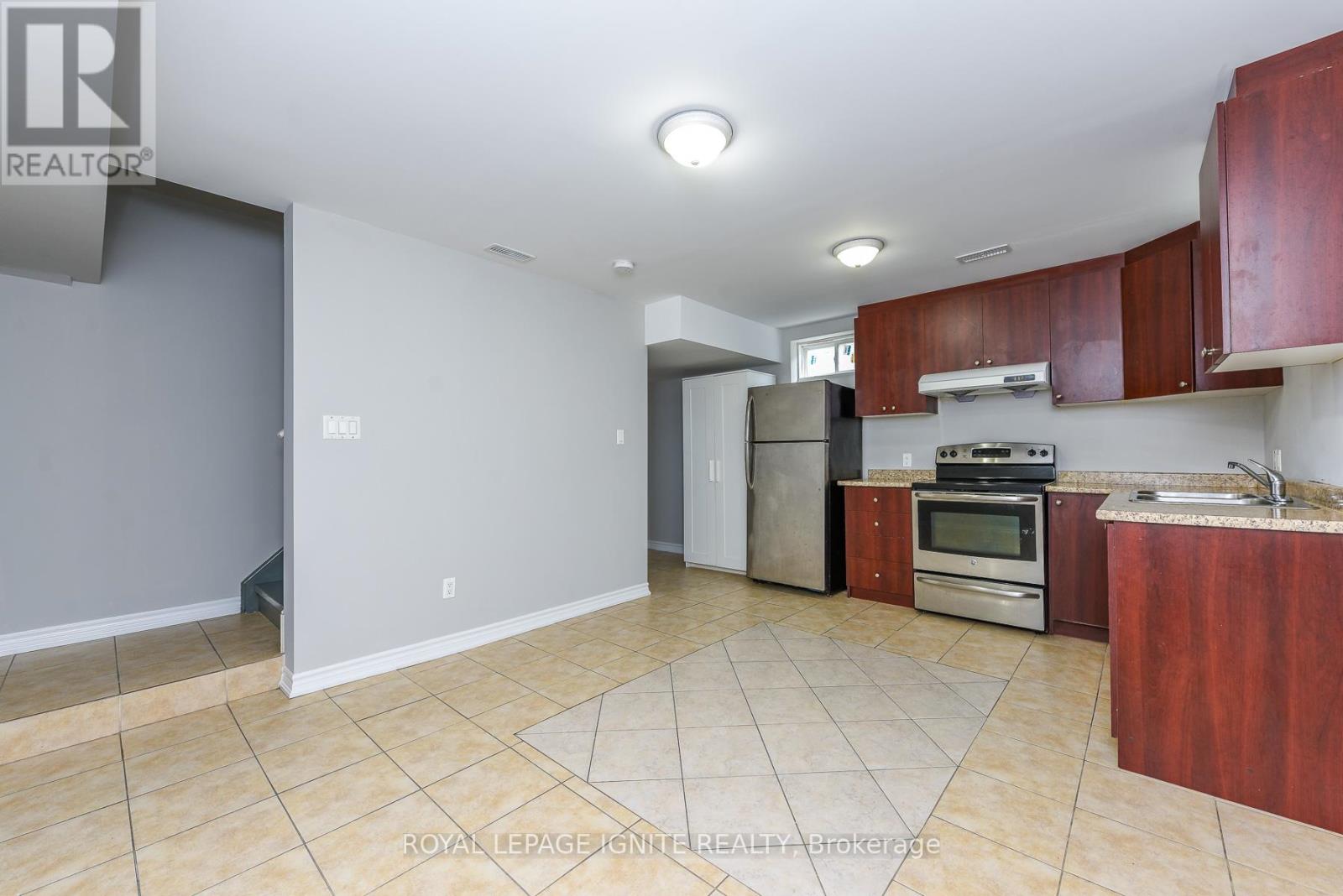 52 HARPREET CIRCLE - 50