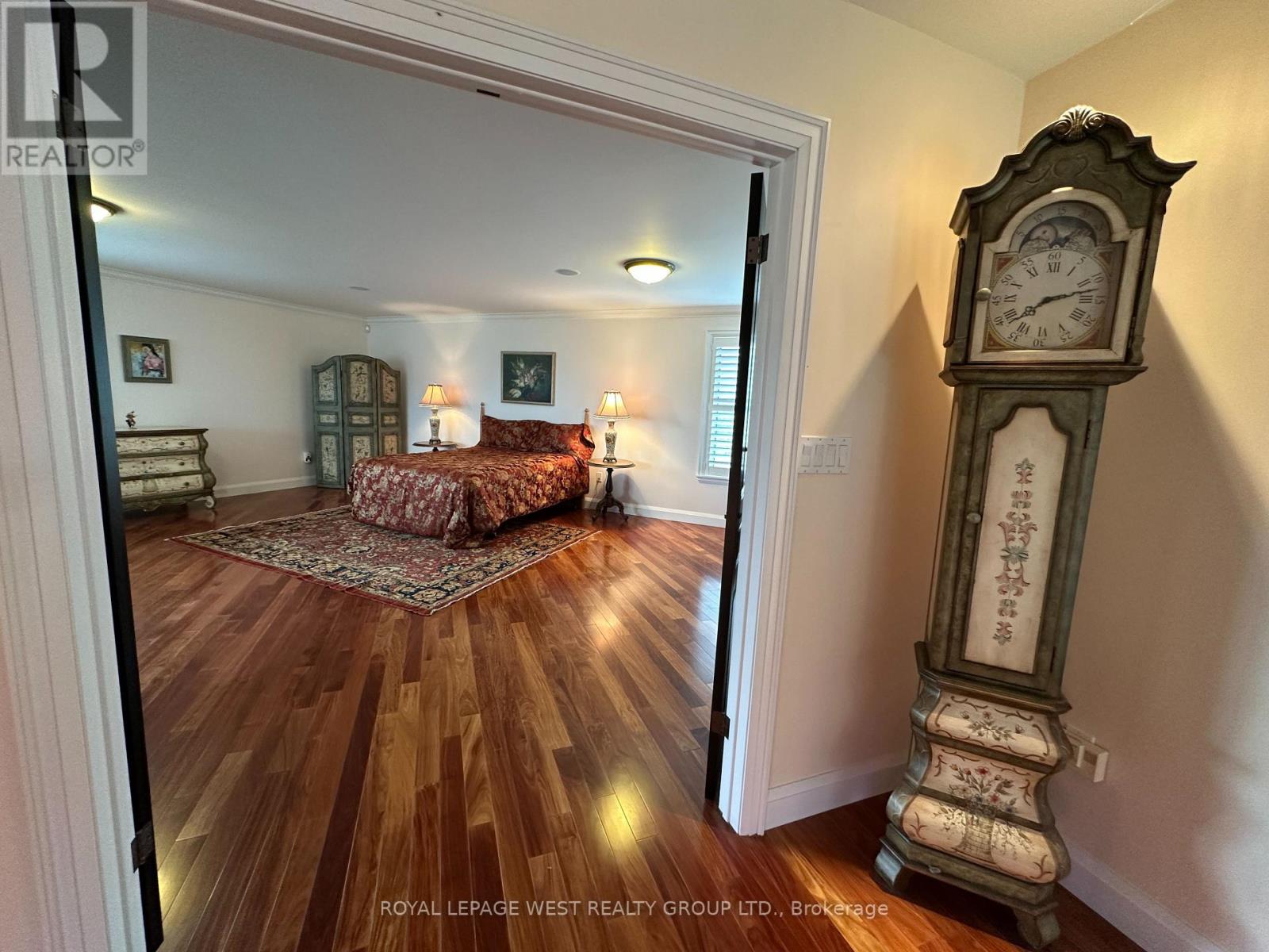 107 NAWAUTIN DRIVE S - 22