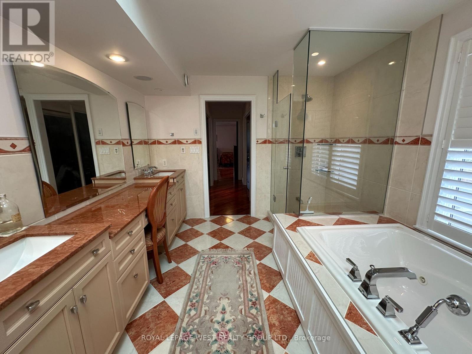 107 NAWAUTIN DRIVE S - 27