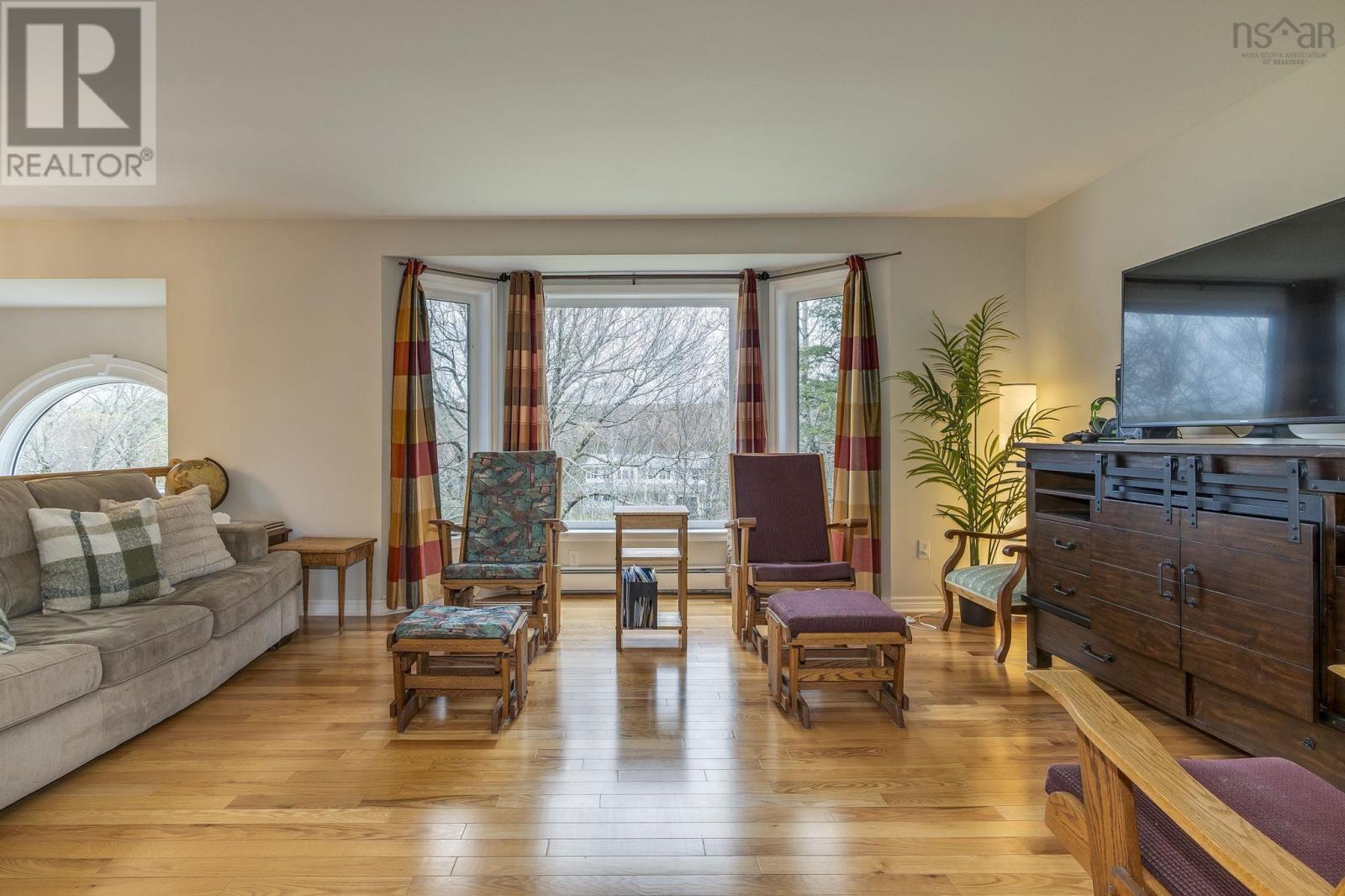 15 Bainbridge Court - 9