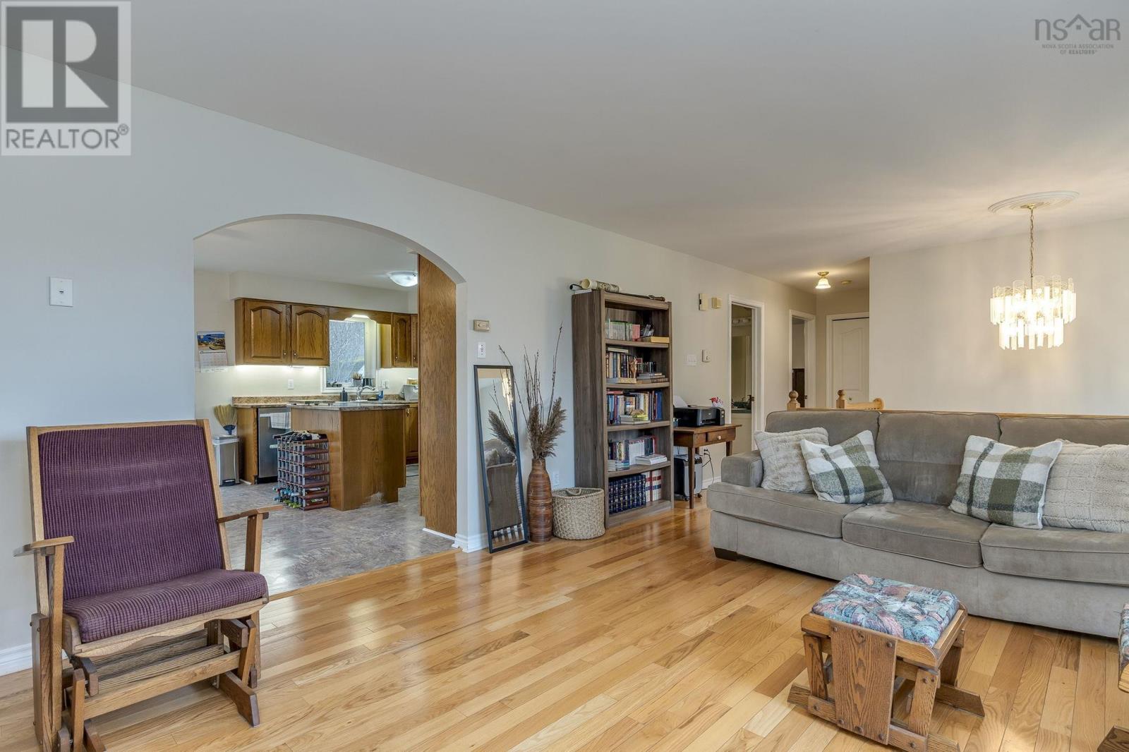 15 Bainbridge Court - 8