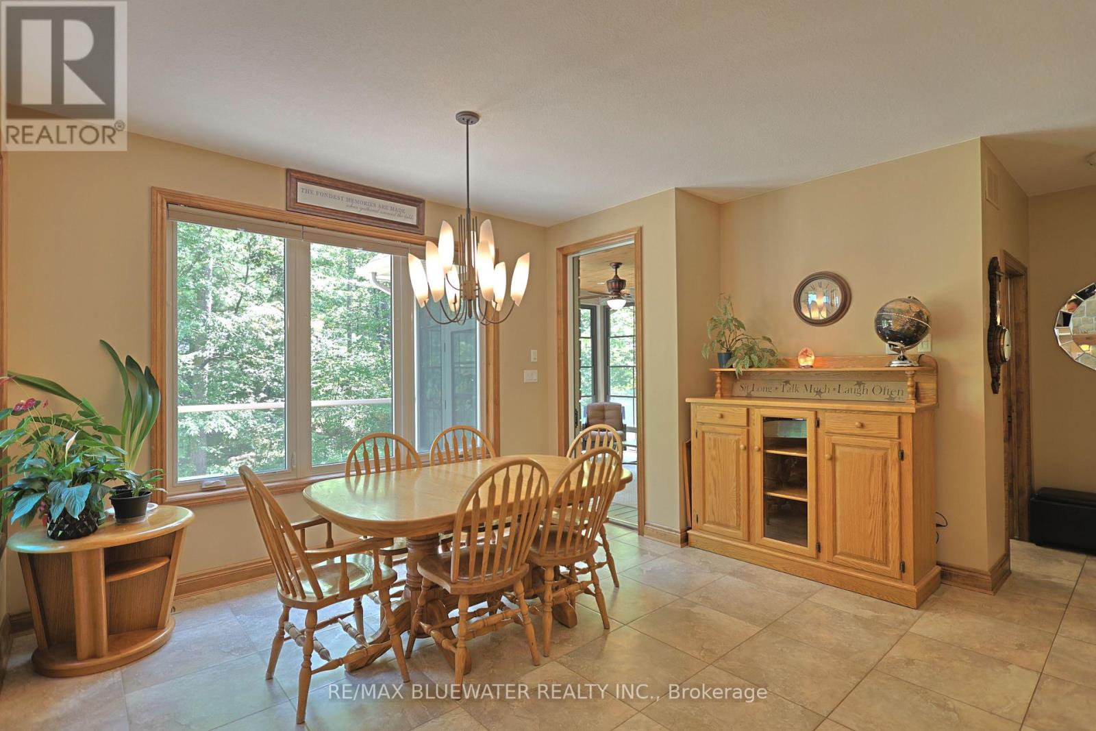 9956 PINETREE CRESCENT - 15