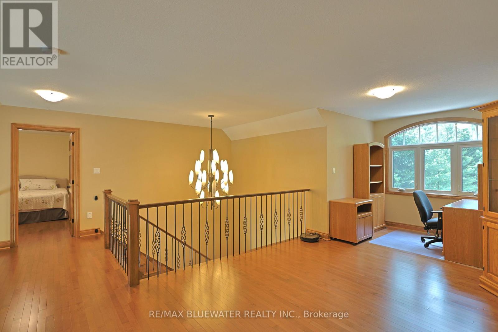 9956 PINETREE CRESCENT - Image 30