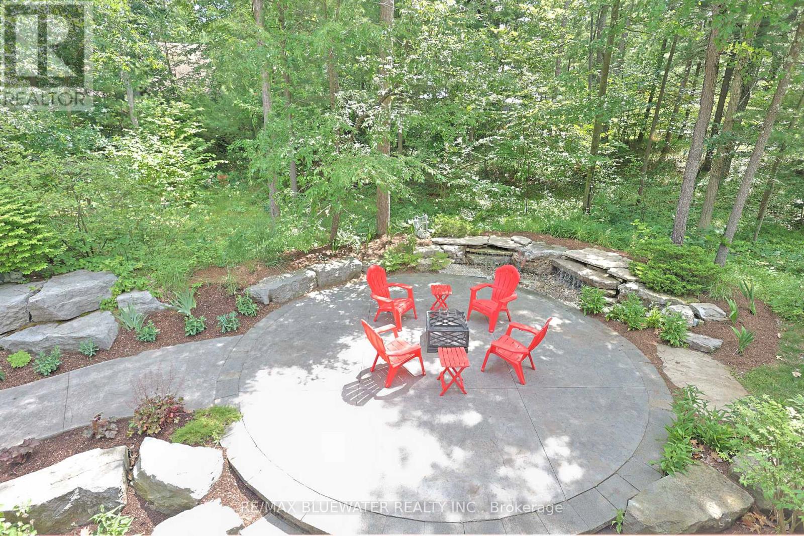 9956 PINETREE CRESCENT - Image 44