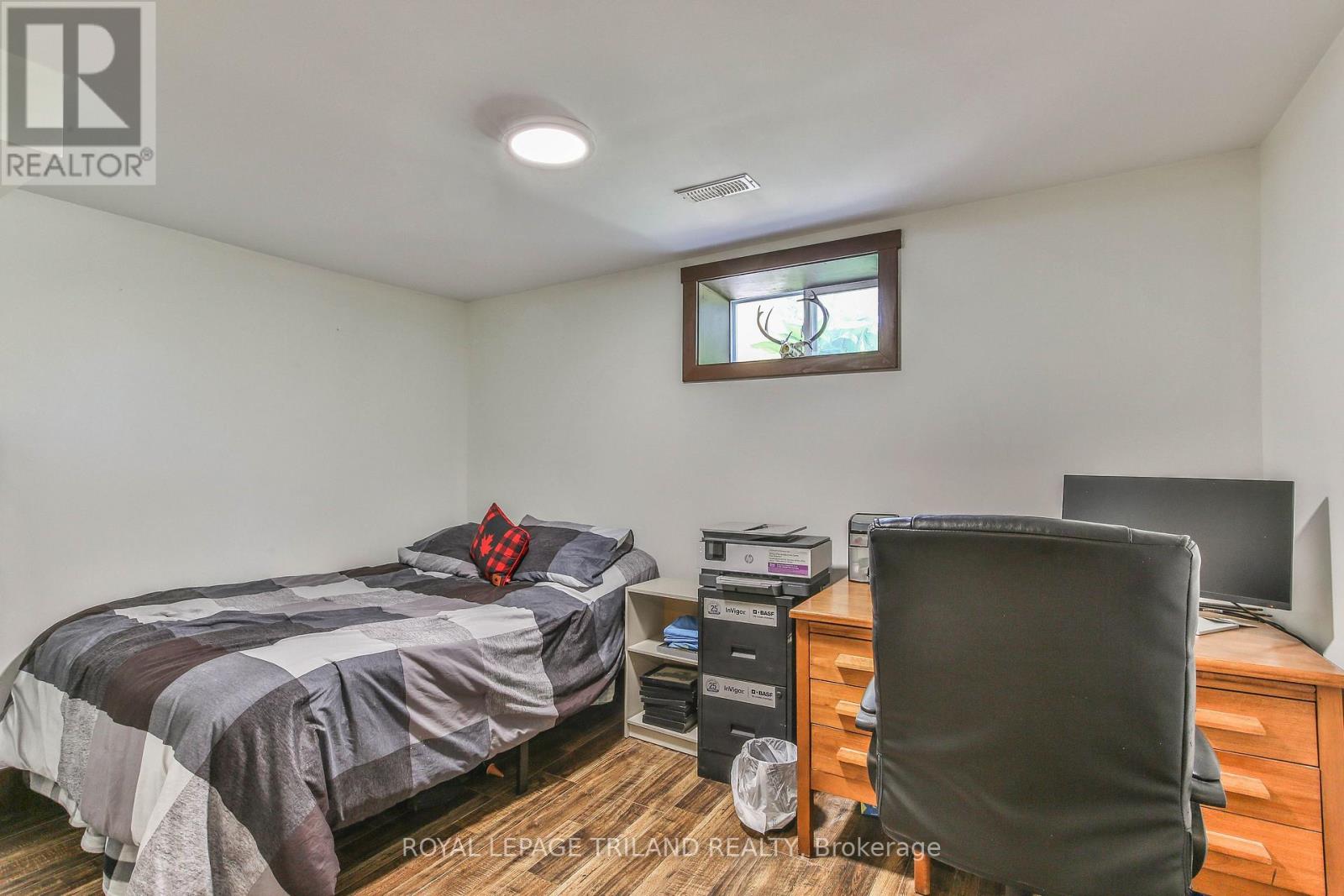 415 MAIN STREET E - 30