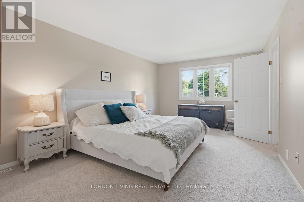 7006 DIANE CRESCENT - 17